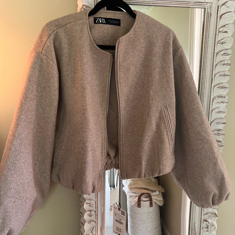 Zara Women's Bomber Jacket - Picture 2 of 8